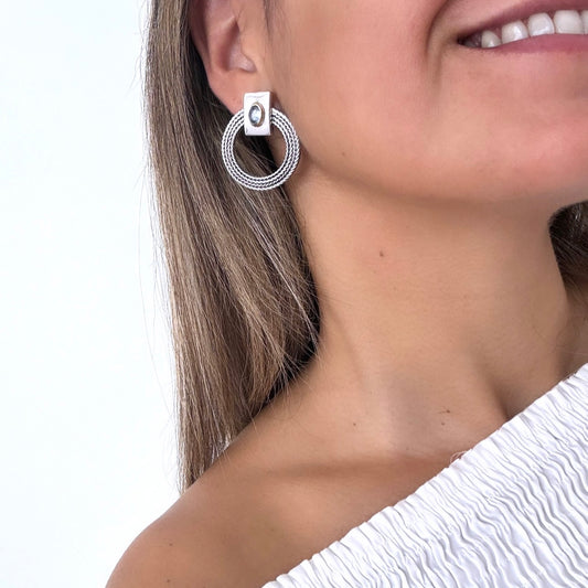 Brinco argola em prata