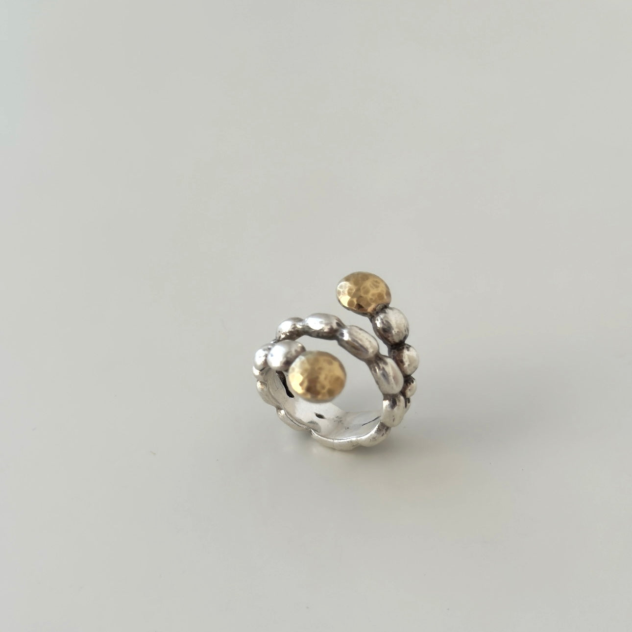 Anel duplo bolinha em ouro