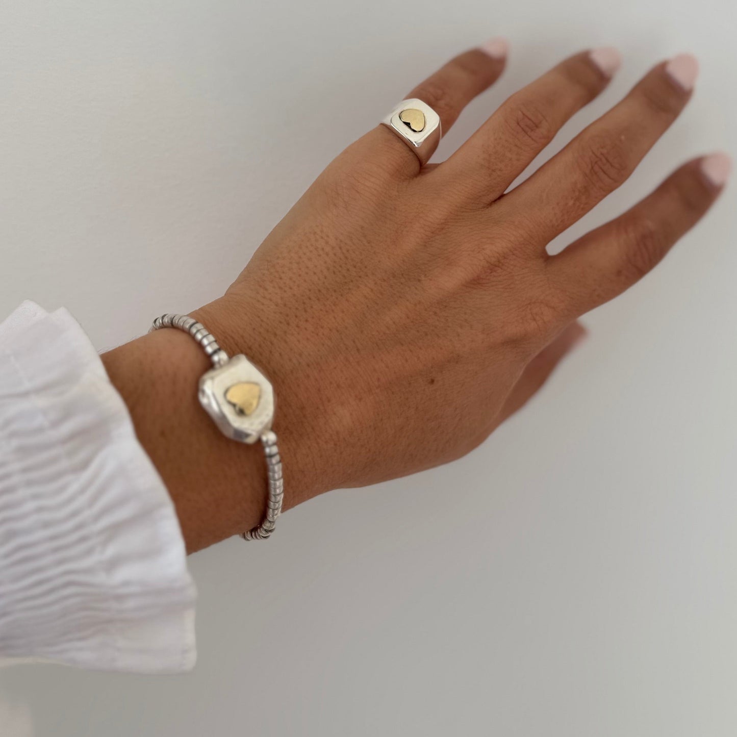 Pulseira com coração em ouro
