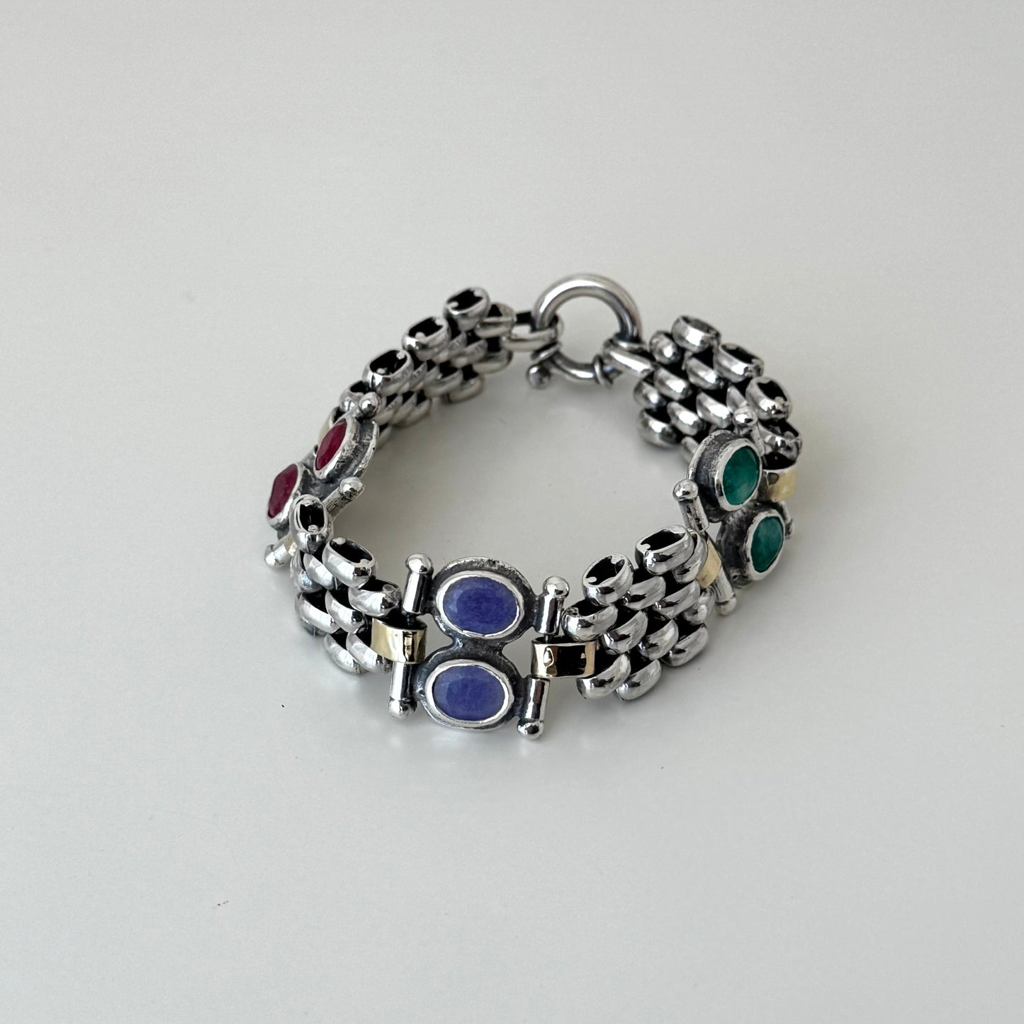 Pulseira em prata com pedras coloridas