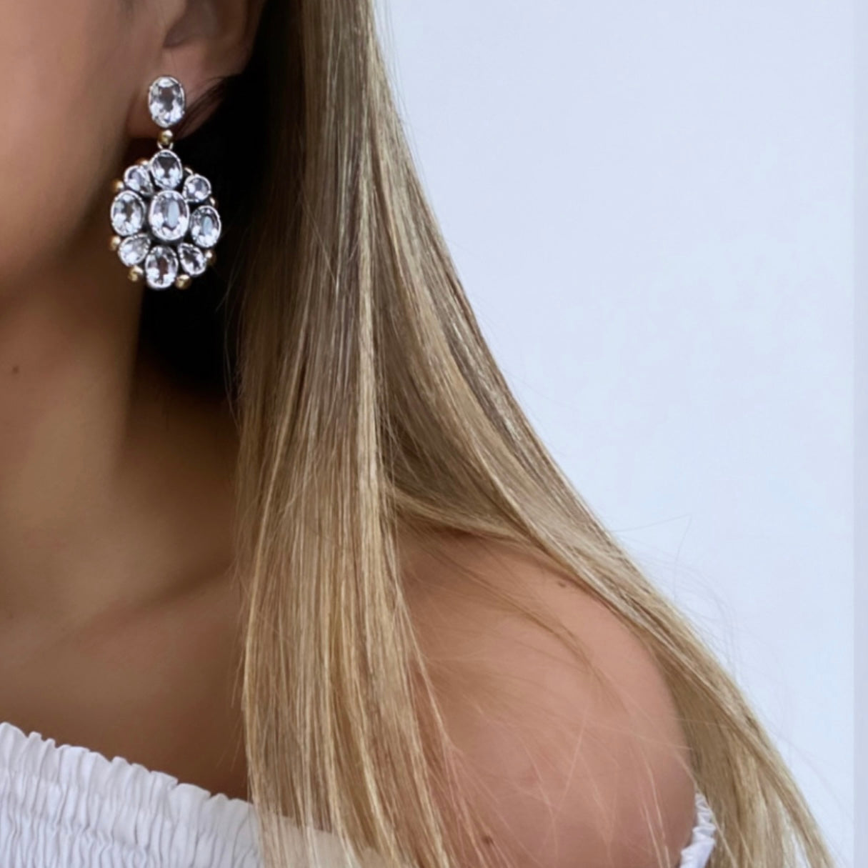 Brinco flor cristal Rocha e ouro