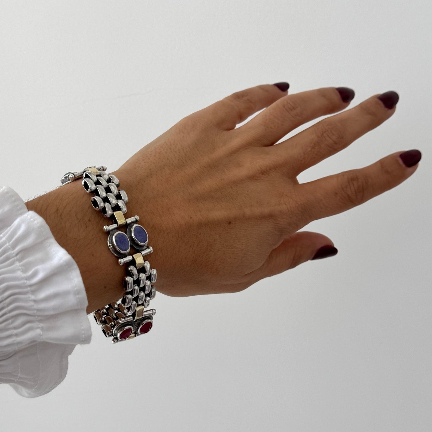 Pulseira em prata com pedras coloridas