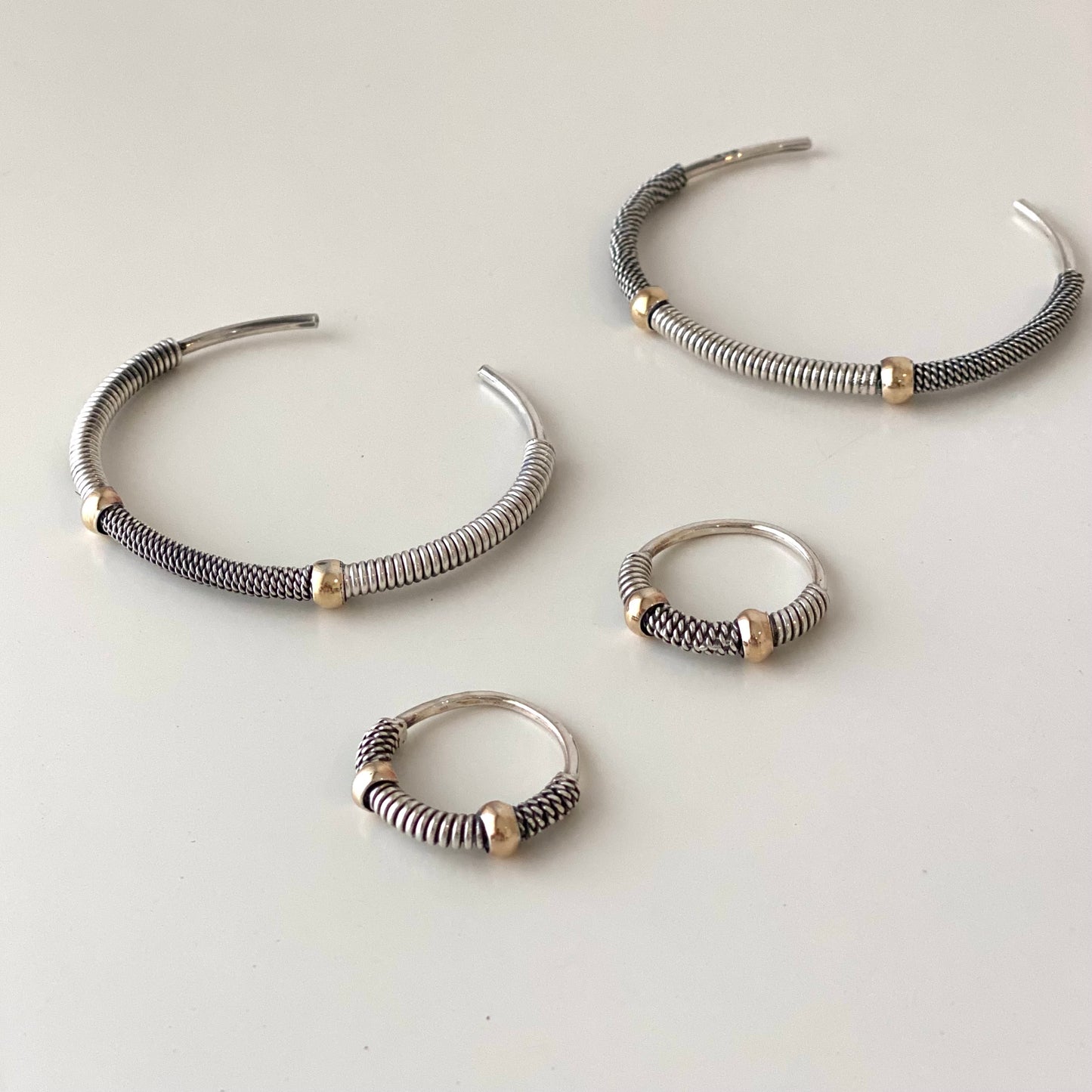 Anel entrançado (pequeno)